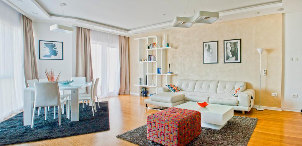 Delux And Urban Apartments Hotel Tre Canne Budva Exterior foto